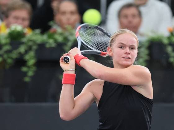 Belgian Jeline Vandromme pictured during the first game between Belgian Vandromme and German Friedsam in the Billie Jean King Cup Play-offs, between Belgium and Germany, on Sunday 16 November 2025 in Ismaning, Germany. PHOTO BENOITxDOPPAGNE  x141958384x