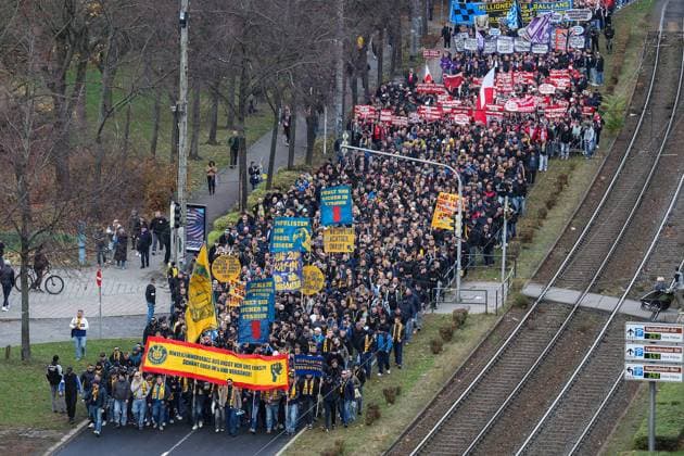 Fandemo am 16.11.2025 in Leipzig - Der Fußball ist sicher Ja zur Fankultur Demo *** Fandemo on 16 11 2025 in Leipzig Football is safe Yes to fan culture Demo MH