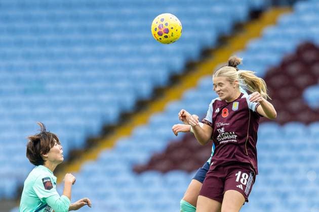 Aston Villa Women v London City Lionnesses Women s Super League 16 11 2025. Aston Villa Women midfielder Georgie Mullett (18) heads the ball during the Women s Super League match between Aston Villa Women and London City Lionnesses at Villa Park, Birmingham, England on 16 November 2025. Editorial use only DataCo restrictions apply See www.football-dataco.com , Copyright: xManjitxNarotrax PSI-23214-0017