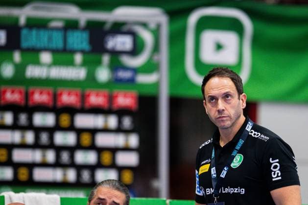 14.11.2025 - Handball, 2025 2026, 1. Bundesliga, 12. Spieltag, GWD Minden - SC DHfK Leipzig: Raul Alonso (Trainer - Leipzig)