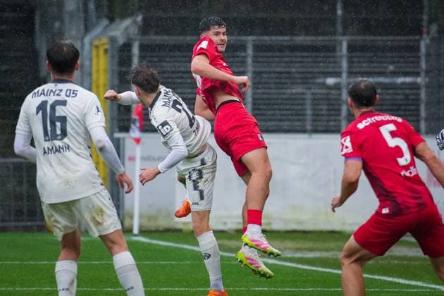 Deutschland, Fußball, Regionalliga Südwest, Saison 2025 2026, 17. Spieltag SC Freiburg II vs. 1 FSV Mainz 05 II Dreisamstadion (Freiburg): Karl Steinmann (SC Freiburg II, 33) Freiburg Dreisamstadion Baden-Württemberg Deutschland Copyright: xFINLEYxMÖRCHx