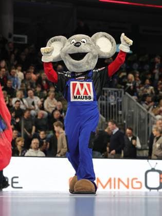 16.11.2025 - Handball - 1. Bundesliga DAIKIN HBL - Saison 2025 2026 - 12. Spieltag: HC Erlangen Metropolregion Nürnberg HCE - TBV Lemgo Lippe - DaMa - xdaxmax - Maskottchen Maus
