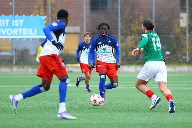18 Glory Eliel Kiveta-Ndongalasiya (Hamburger SV U21, U 21 Fußball I Herren I Regionalliga Nord I Saison 2025-2026 I 19. Spieltag I Hamburger SV U21 - HSC Hannover I 16.11.2025 I Stadion Hoheluft