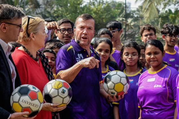 RECORD DATE NOT STATED FIFA World Cup, WM, Weltmeisterschaft, Fussball winning German football player Lothar Matthäus interacts with school football players during a visit to promote football Kolkata, Nov 16 (ANI): FIFA World Cup winning German football player Lothar Matthäus interacts with school football players during a visit to promote football, in Kolkata on Sunday. Kolkata West Bengal India Copyright: xANIx ANI_20251116040