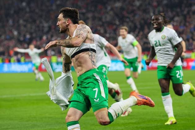 2026 FIFA World Cup, WM, Weltmeisterschaft, Fussball Qualifier Group F, Puskas ArÃ Troy Parrott celebrates scoring his sides second goal of the match 16 11 2025  Copyright: x INPHO RyanxByrnex RB2_5446