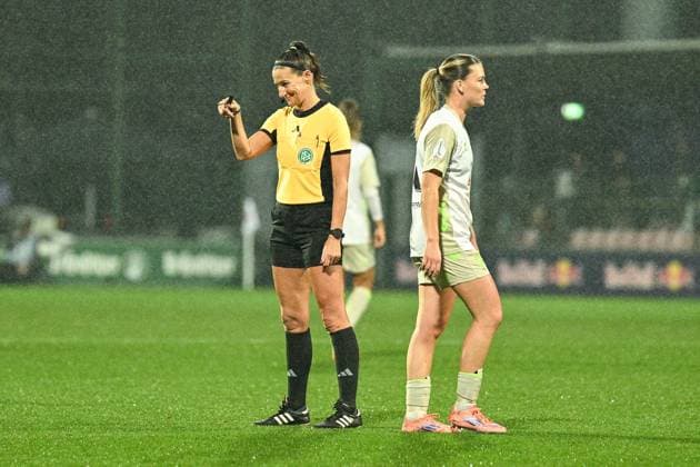Fußball I Frauen I Saison 2025-2026 I DFB-Pokal I RB Leipzig - SV Werder Bremen I 16.11.2025 Schiedsrichterin Nadine Westerhoff Freisteller, Nahaufnahme, Porträt, Portrait, Einzelfoto, Einzelbild, Körper Leipzig RB Trainingszentrum, Cottaweg 7 Sachsen Deutschland Copyright: xLobeca InesxHähnelx