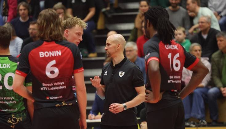 Ludwigsburg , Volleyball Bundesliga , Barock Volleys MTV Ludwigsburg vs. cerebricks VOLLEY GOATS Mitteldeutschland , Trainer Hasse Mattila ( Lubu )