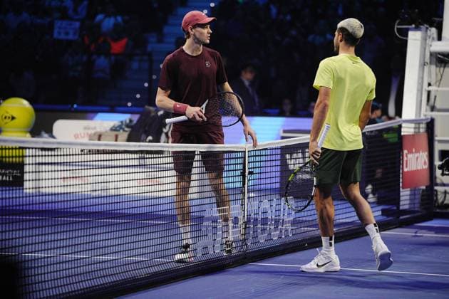 Italy s Jannik Sinner and Spain s Carlos Alcaraz before the singles final tennis match of the ATP, Tennis Herren World Tour Finals at the Inalpi Arena in Turin, Italy - Sunday, Nov. 16, 2025. - Tennis  Copyright: xMarcoxAlpozzi LaPressex