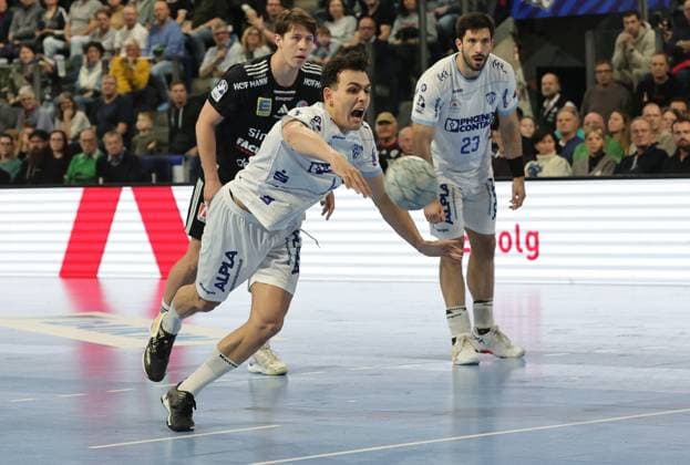 16.11.2025 - Handball - 1. Bundesliga DAIKIN HBL - Saison 2025 2026 - 12. Spieltag: HC Erlangen Metropolregion Nürnberg HCE - TBV Lemgo Lippe - DaMa - xdaxmax - Samuel Zehnder (4, TBV Lemgo )