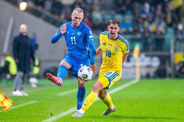 2025.11.16 Warszawa pilka nozna Kwalifikacje Mistrzostw Swiata 2026 Ukraina - Islandia N z Jon Dagur Thorsteinsson Yegor Yarmolyuk Foto Gleb Soboliev PressFocus 2025.11.16 Warszawa Football - FIFA World Cup, WM, Weltmeisterschaft, Fussball 2026 Qualifying round Ukraine - Island Jon Dagur Thorsteinsson Yegor Yarmolyuk Credit: Gleb Soboliev PressFocus NEWSPIX.PL --- newspix.pl 