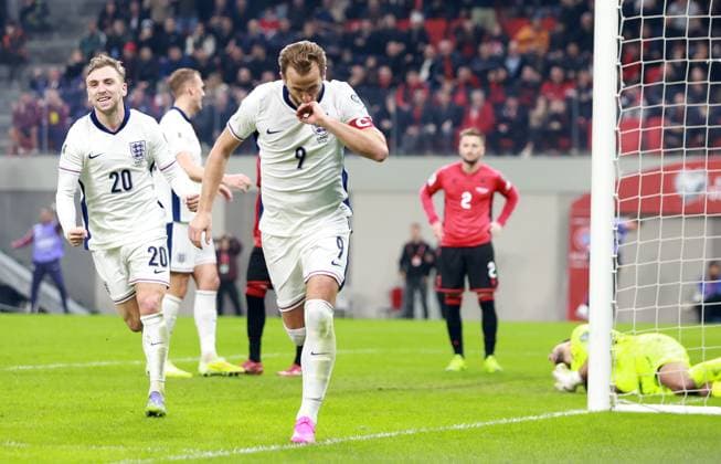 Harry Kane of England celebrates scoring a goal to make the score 0-1. Albania v England, FIFA 2026 World Cup Qualifying, Group K, Football, Arena Kombetare, Tirana, Albania - 16 Nov 2025Tirana Arena Kombetare Albania EDITORIAL USE ONLY No use with unauthorised audio, video, data, fixture lists, club league logos or live services. Online in-match use limited to 120 images, no video emulation. No use in betting, games or single club league player publications.  Copyright: xNikolaxKrstic Shutterstockx 15786244cf