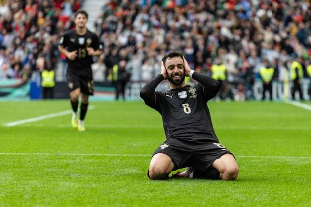 Bruno Fernandes ( Portugal national team, Nationalteam ) celebrating a goal during the match between Portugal National Team and Armenia National team, valid for 2026 World Cup Qualifiers at Est‡dio do Drag‹o on 16 November 2025. Porto Estadio do Dragao Porto Portugal Copyright: xIMAGOx xPRIMExSPORTSxIMAGESx xFILIPExOLIVEIRAx