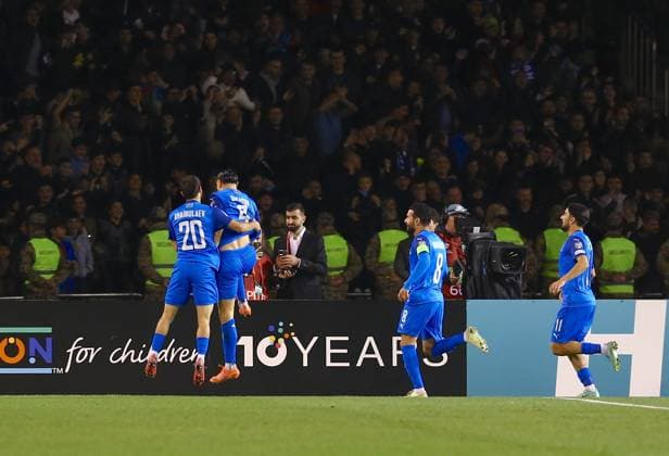 Azerbaijan v France - FIFA World Cup, WM, Weltmeisterschaft, Fussball European Qualifiers BAKU, AZERBAIJAN - NOVEMBER 16: Players of Azerbaijan celebrate after scoring a goal during the 2026 FIFA World Cup European Qualifiers match between Azerbaijan and France on November 16, 2025 in Baku, Azerbaijan. Resul Rehimov Anadolu Baku Azerbaijan. Editorial use only. Please get in touch for any other usage.  Copyright: x2025xAnadoluxResulxRehimovx