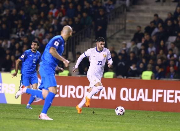Azerbaijan v France - FIFA World Cup, WM, Weltmeisterschaft, Fussball European Qualifiers BAKU, AZERBAIJAN - NOVEMBER 16: Theo Hernandez of France in action during the 2026 FIFA World Cup European Qualifiers match between Azerbaijan and France on November 16, 2025 in Baku, Azerbaijan. Resul Rehimov Anadolu Baku Azerbaijan. Editorial use only. Please get in touch for any other usage.  Copyright: x2025xAnadoluxResulxRehimovx