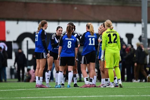 Fußball I Frauen I Saison 2025-2026 I Regionalliga Nord I 10. Spieltag I FC St. Pauli - Hamburger SV U20 I 16.11.2025 Hamburger SV U20 Frauen zusammen Hamburg Stadion an der Feldstraße Hamburg Deutschland Copyright: xLobeca FelixxSchlikisx