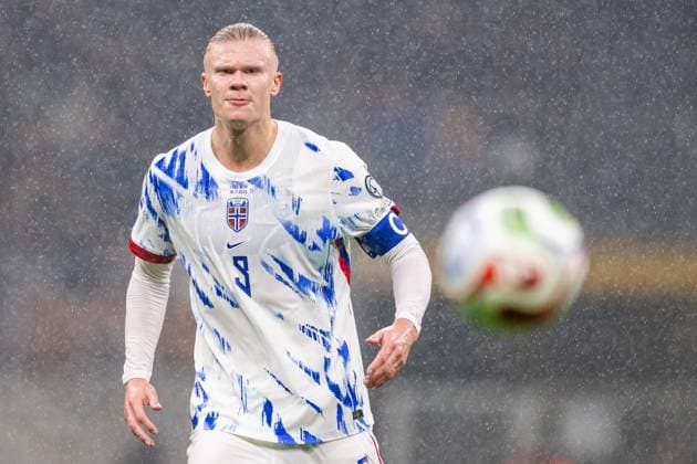 251116 Erling Braut Haaland of Norway during the FIFA World Cup, WM, Weltmeisterschaft, Fussball Qualifier football match between Italy and Norway on November 16, 2025 in Milan. Photo: Vegard Grott BILDBYRAN kod VG VG0836 bbeng fotball football soccer fotboll fifa world cup qualifiers european qualifiers 2026 uefa world cup qualifiers vm-kvalifisering vm kvalik vm kval norge norway italien italia italy milano Copyright: VEGARDxGRoTT BB251116VG054