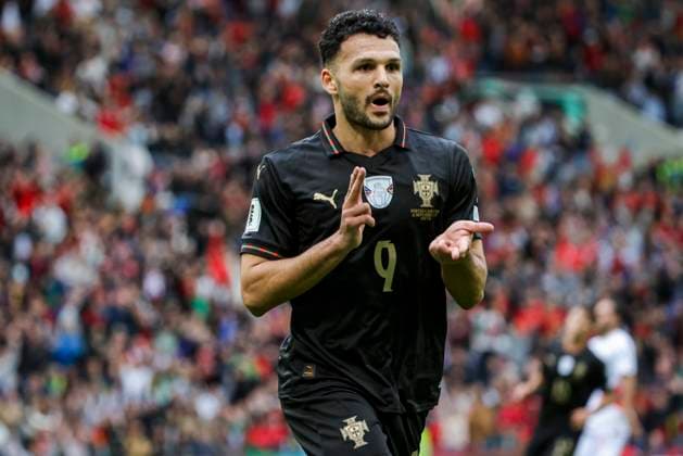 November 16, 2025, Porto, Portugal: Goncalo Ramos celebrate goal in the world cup qualifier Portugal Vs Armenia at Estadio do Dragao. Porto Portugal - ZUMAs197 20251116_aaa_s197_184 Copyright: xRitaxFrancax