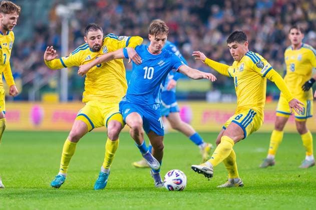 2025.11.16 Warszawa pilka nozna Kwalifikacje Mistrzostw Swiata 2026 Ukraina - Islandia N z Ivan Kalyuzhnyi Brynjolfur Willumsson Ruslan Malinovsky Foto Gleb Soboliev PressFocus 2025.11.16 Warszawa Football - FIFA World Cup, WM, Weltmeisterschaft, Fussball 2026 Qualifying round Ukraine - Island Ivan Kalyuzhnyi Brynjolfur Willumsson Ruslan Malinovsky Credit: Gleb Soboliev PressFocus NEWSPIX.PL --- newspix.pl 