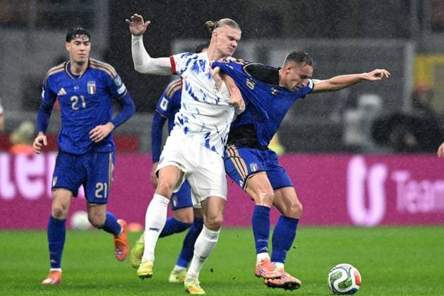 Db Milano 16 11 2025 - qualificazioni Mondiali 2026 Moldova-Italia foto Daniele Buffa Image nella foto: Davide Frattesi-Erling Haaland 