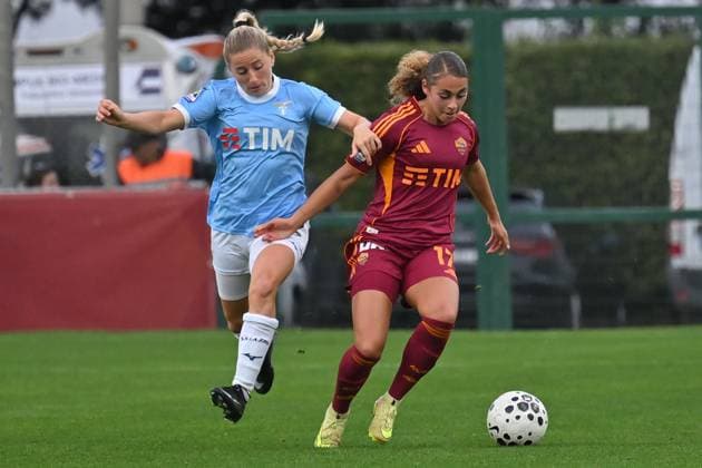 Lucy Ashworth-Clifford of SS Lazio Woman,Alayah Pilgrim of AS Roma during the match Serie A Women s AS Roma v SS Lazio at The Fontane stadium in Rome, Italy, Nov 16th, 2025. Mattia Vian  Copyright: xMattiaxVian IPAxSportx xipa-agency.netx xx IPA_68032486 IPA_Agency_IPA68032486