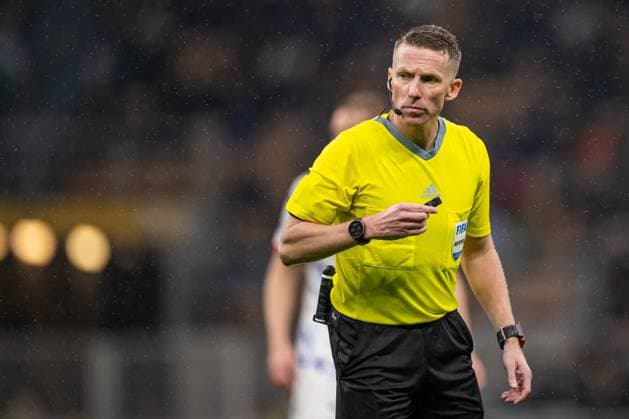 251116 Referee Alejandro Hernandez during the FIFA World Cup, WM, Weltmeisterschaft, Fussball Qualifier football match between Italy and Norway on November 16, 2025 in Milan. Photo: Vegard Grott BILDBYRAN kod VG VG0836 bbeng fotball football soccer fotboll fifa world cup qualifiers european qualifiers 2026 uefa world cup qualifiers vm-kvalifisering vm kvalik vm kval norge norway italien italia italy milano Copyright: VEGARDxGRoTT BB251116VG076