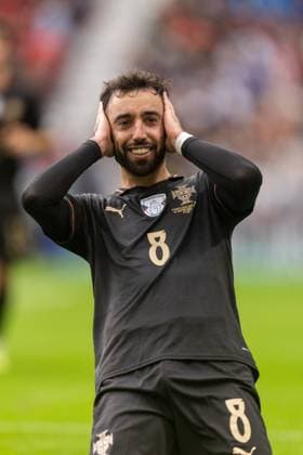 Bruno Fernandes seen during World Cup 2026 European qualification game between national teams of Portugal and Armenia (Bernardo Benjamim Ball Raw Images) Porto Estadio do Dragao Portugal Copyright: xBernardoxBenjamimx BERBEM_POR_MON-21