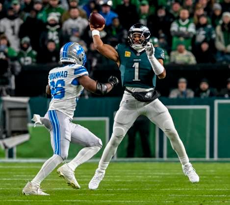November 16, 2025, Philadelphia, Pa, USA: Philadelphia Eagles quarterback Jalen Hurts (1) makes a pass during the NFL, American Football Herren, USA football matchup between the Detroit Lions and the Philadelphia Eagles at Lincoln Financial Field in Philadelphia, Pennsylvania on November 16, 2025. Cal Media Philadelphia USA - ZUMAcs17 20251116_faf_cs17_019 Copyright: xScottxSeriox