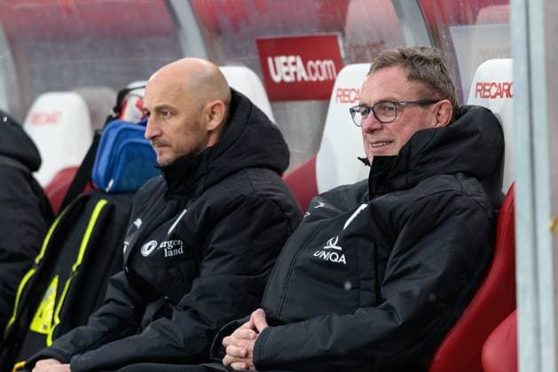 SOCCER - FIFA WC quali, AUT vs BIH VIENNA,AUSTRIA,17.NOV.25 - FIFA World Cup, WM, Weltmeisterschaft, Fussball 2026, European Qualifiers, group stage, OEFB international match, Länderspiel, Nationalmannschaft Austria vs Bosnia and Herzegovina, preview, training AUT. Image shows team doctor Michael Fiedler and head coach Ralf Rangnick (AUT). GEPAxpictures xArminxRauthner