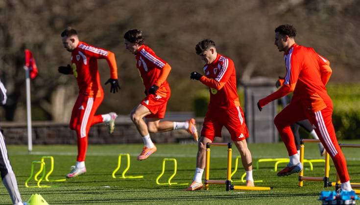 Football - FIFA World Cup, WM, Weltmeisterschaft, Fussball 2026 - Qualifying - Group J - Wales v North Macedonia - MD-1 CARDIFF, WALES - Monday, November 17, 2025: Wales Harry Wilson during a training session at the Vale Resort ahead of the FIFA World Cup Qualifying Group J match between Wales and North Macedonia. (Photo by David Rawcliffe Propaganda) CARDIFF Cardiff City Stadium CARDIFF WALES  Copyright: xDavidxRawcliffex P2025-11-17-Wales_North_Macedonia_MD_1-22