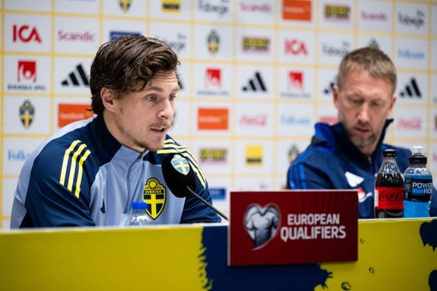 251117 Victor Nilsson Lindelöf of the Swedish men s national football team at a press conference, PK, Pressekonferenz on November 17, 2025 in Stockholm. Photo: Jesper Zerman BILDBYRAN kod JZ JZ0647 fotboll football soccer fotball vm-kval kval FIFA World Cup, WM, Weltmeisterschaft, Fussball qualifier qualifier träning practice training sverige sweden sverige a bbeng Copyright: JESPERxZERMAN BB251117JZ076