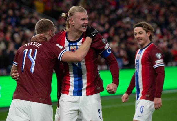 Norway v Estonia - FIFA World Cup, WM, Weltmeisterschaft, Fussball 2026 Qualifier OSLO, NORWAY - NOVEMBER 13: Erling Haaland of Norway celebrates scoring the first of his two goals during the FIFA World Cup 2026 qualifier match between Norway and Estonia at Ullevaal Stadion on November 13, 2025 in Oslo, Norway. Oslo Norway Copyright: xVisionhausx 776294647