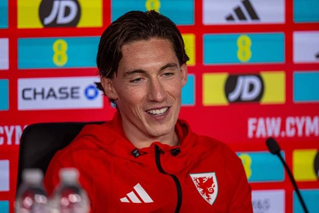 Football - FIFA World Cup, WM, Weltmeisterschaft, Fussball 2026 - Qualifying - Group J - Wales v North Macedonia - MD-1 CARDIFF, WALES - Monday, November 17, 2025: Wales Harry Wilson during a press conference, PK, Pressekonferenz at the Vale Resort ahead of the FIFA World Cup Qualifying Group J match between Wales and North Macedonia. (Photo by David Rawcliffe Propaganda) CARDIFF Cardiff City Stadium CARDIFF WALES  Copyright: xDavidxRawcliffex P2025-11-17-Wales_North_Macedonia_MD_1-63