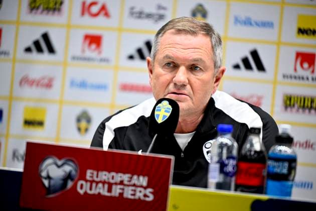 STOCKHOLM, SWEDEN 20251117 Slovenia national team, Nationalteam captain MatjaÅ¾ Kek meets with journalists at Strawberry Arena ahead of Tuesday s World Cup qualifying match against Sweden. STOCKHOLM SWEDEN x10050x