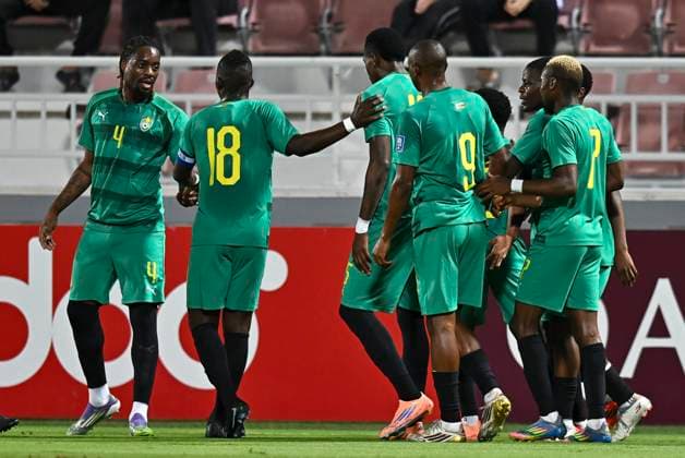 Qatar v Zimbabwe - International Friendly, Länderspiel, Nationalmannschaft Players of Zimbabwe celebrate after scoring the goal during the International Friendly match between Qatar and Zimbabwe at Abdullah bin Khalifa Stadium in Doha, Qatar, on November 17, 2025. DOHA Qatar Copyright: xNOUSHADxTHEKKAYILx