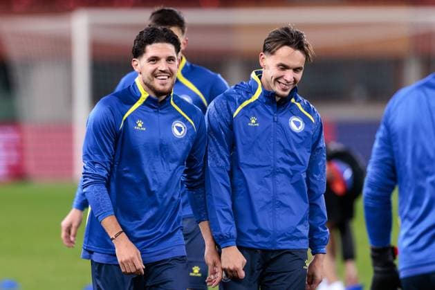 SOCCER - FIFA WC quali, AUT vs BIH VIENNA,AUSTRIA,17.NOV.25 - FIFA World Cup, WM, Weltmeisterschaft, Fussball 2026, European Qualifiers, group stage, OEFB international match, Länderspiel, Nationalmannschaft Austria vs Bosnia and Herzegovina, preview, training BIH. Image shows Emir Karic and Amar Dedic (BIH). GEPAxpictures xArminxRauthner