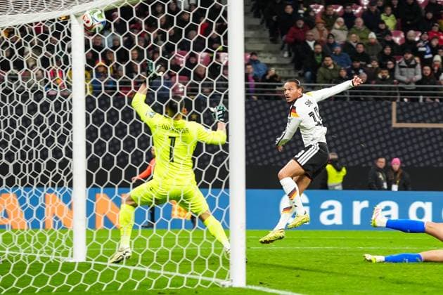 Leroy Sane (Deutschland Germany) erzielt das Tor zum 4:0 - Leipzig 17.11.2025: Deutschland vs. Slowakei, WM-Qualifikation, 6. Spieltag