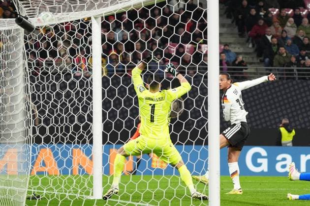 Leroy Sane (Deutschland Germany) erzielt das Tor zum 4:0 - Leipzig 17.11.2025: Deutschland vs. Slowakei, WM-Qualifikation, 6. Spieltag