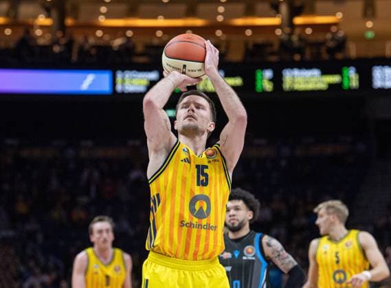 Basketball, Herren, Saison 2025 2026, BBL Pokal (Viertelfinale), Alba Berlin - Science City Jena, Martin Hermannsson (Alba), 17.11.2025, Copyright: xSebastianxRäppold MatthiasxKochx
