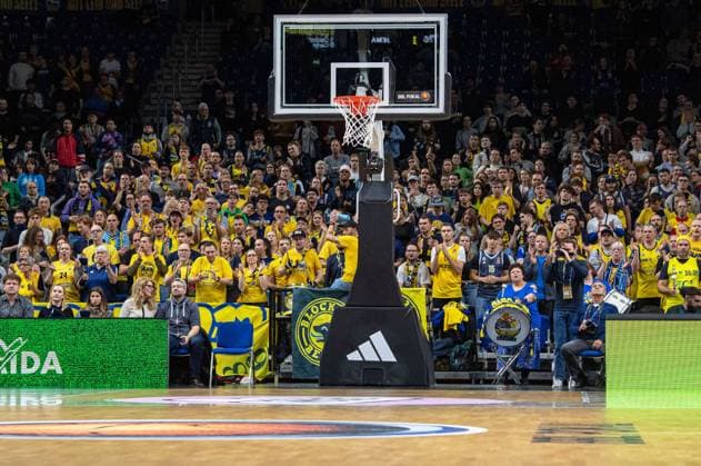 Basketball, Herren, Saison 2025 2026, BBL Pokal (Viertelfinale), Alba Berlin - Science City Jena, Fans von Alba, 17.11.2025, Copyright: xSebastianxRäppold MatthiasxKochx
