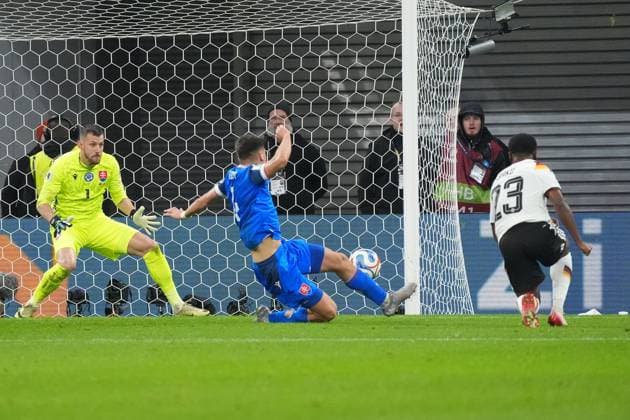 Ridle Baku (Deutschland Germany) erzielt das Tor zum 5:0 - Leipzig 17.11.2025: Deutschland vs. Slowakei, WM-Qualifikation, 6. Spieltag