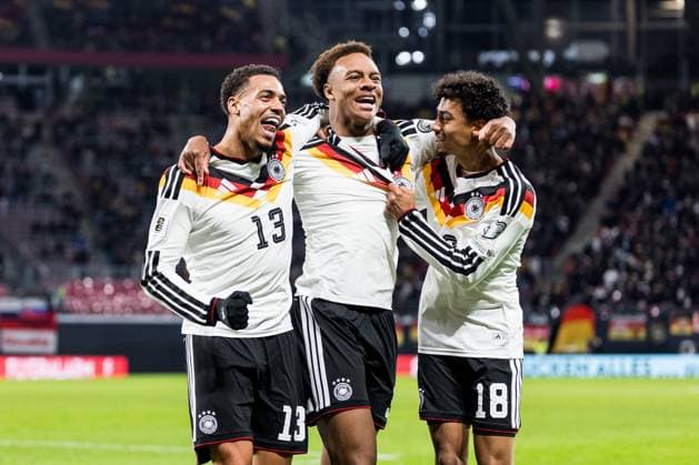 FIFA World Cup, WM, Weltmeisterschaft, Fussball UEFA Qualifiers: Deutschland - Slowakei; 17.11.2025 Jubel zum 6:0 durch Forzan Assan Ouedraogo (Deutschland, 9), Tor, Torjubel, Länderspieldebüt FIFA World Cup UEFA Qualifiers: Deutschland - Slowakei; Leipzig, Red Bull Arena, 17.11.2025 Copyright: xBEAUTIFULxSPORTS Wunderlx