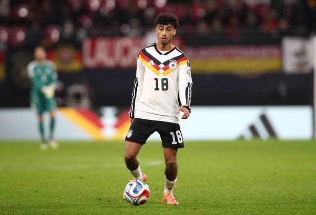 17.11.2025, xtgx, Fussball WM-Qualifikation 2026, Deutschland - Slowakei v.l. Nathaniel Brown (Deutsche Fussball Nationalmannschaft DFB) (DFL DFB REGULATIONS PROHIBIT ANY USE OF PHOTOGRAPHS as IMAGE SEQUENCES and or QUASI-VIDEO) Leipzig