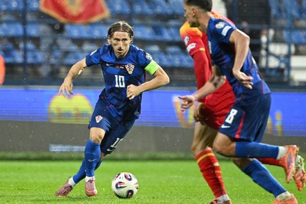 Podgorica, Montenegro, 171125. City Stadium. Football match of the 10th round of Group L of the European qualifiers for the FIFA World Cup, WM, Weltmeisterschaft, Fussball 2026, Montenegro - Croatia. In the photo: Luka Modric. Photo: Tom Dubravec CROPIX Split CROATIA Copyright: xxTomxDubravecx crna_gora_hrvatska74-171125