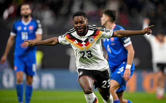 Fussball International Qualifikation WM 2026 in Leipzig Gruppe A 6. Spieltag Deutschland - Slowakei 17.11.2025 JUBEL Deutschland; Ridle Baku (Deutschland) nach dem Tor zum 5 - 0