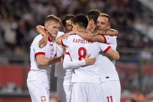 2025.11.17 Malta Pilka nozna Kwalifikacje Mistrzostw Swiata 2026 Malta - Polska N z Radosc gol bramka, Piotr Zielinski, Bartosz Kapustka, Karol Swiderski, Kamil Grosicki, Bartosz Bereszynski Foto Marcin Karczewski PressFocus 2025.11.17 Malta Football - FIFA World Cup, WM, Weltmeisterschaft, Fussball 2026 Qualifying round Malta - Poland Radosc gol bramka, Piotr Zielinski, Bartosz Kapustka, Karol Swiderski, Kamil Grosicki, Bartosz Bereszynski Credit: Marcin Karczewski PressFocus NEWSPIX.PL --- newspix.pl