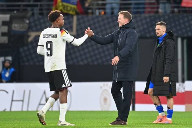 Schlussjubel v.li:Assan Ouedraogo( GER), Bundestrainer Julian NAGELSMANN (GER) nach Spielende, Fussball Laenderspiel, WM Qualifikation Gruppe A Spieltag 06, Deutschland (GER) - Slowakei (SVK) 6-0 am 17.11.2025, RED BULL ARENA