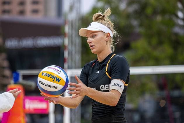 RECORD DATE NOT STATED ADELAIDE, AUSTRALIA - NOVEMBER 18: Linda Bock (Player 1 - GER) during the Beach volleyball, Beachvolleyball World Championships at Adelaide on November 18, 2025 in Adelaide, Australia. Australia Copyright: xBEAUTIFULxSPORTS PeterxWeberx