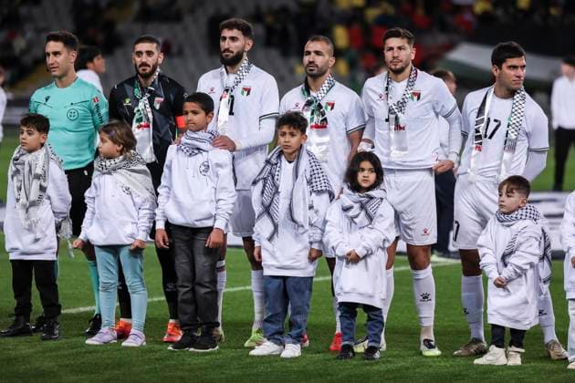 November 18, 2025, Barcelona, Barcelona, SPAIN: Players of Palestine during the International Friendly, Länderspiel, Nationalmannschaft match between Catalonia and Palestine at Estadi Olimpic Lluis Companys on November 18, 2025 in Barcelona, Spain. Barcelona SPAIN - ZUMAa181 20251118_zaa_a181_036 Copyright: xJavierxBorregox