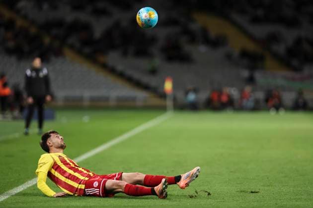 November 18, 2025, Barcelona, Barcelona, SPAIN: Jofre Carreras of Catalonia in action during the International Friendly, Länderspiel, Nationalmannschaft match between Catalonia and Palestine at Estadi Olimpic Lluis Companys on November 18, 2025 in Barcelona, Spain. Barcelona SPAIN - ZUMAa181 20251118_zaa_a181_053 Copyright: xJavierxBorregox