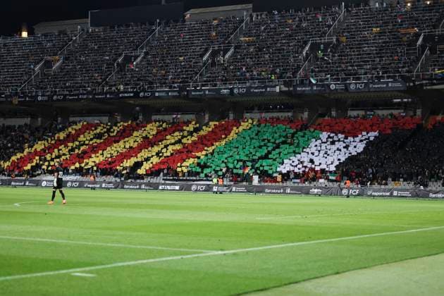 November 18, 2025, Barcelona, Barcelona, SPAIN: Mosaic with the flags of Catalonia and Palestine during the International Friendly, Länderspiel, Nationalmannschaft match between Catalonia and Palestine at Estadi Olimpic Lluis Companys on November 18, 2025 in Barcelona, Spain. Barcelona SPAIN - ZUMAa181 20251118_zaa_a181_058 Copyright: xJavierxBorregox